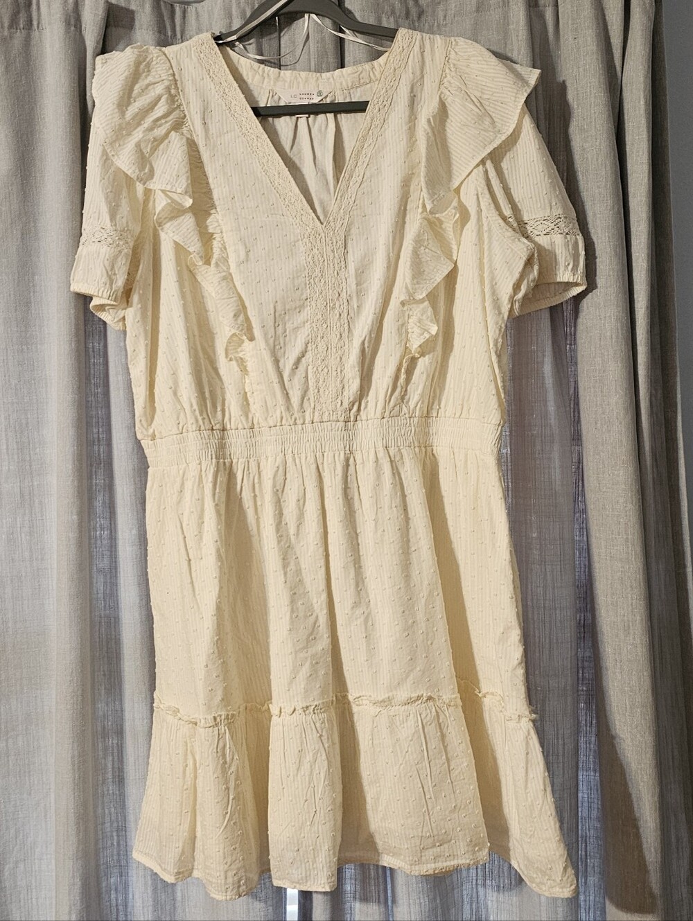 Lauren Conrad Women's Cream Ruffle V‑Neck Dress